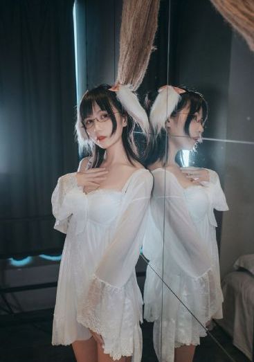 娇小xxⅹ摘花dh仙踪林二佰