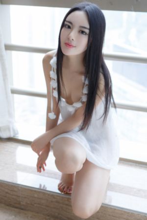 漂亮的秘书在线