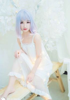 动漫裙子里面的野怪