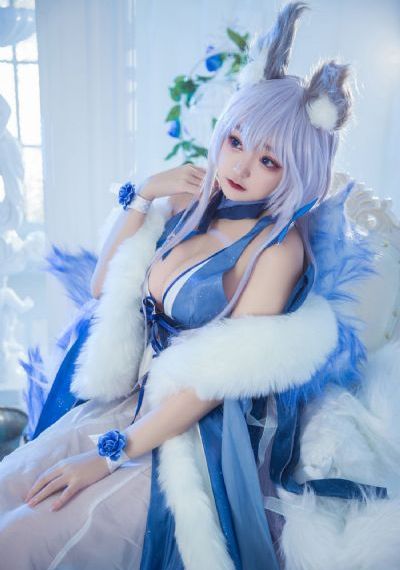 《隔壁女邻居》免费观看