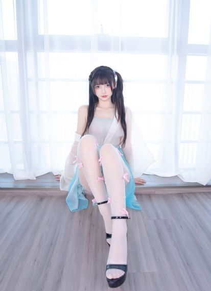 不扭扣的女孩